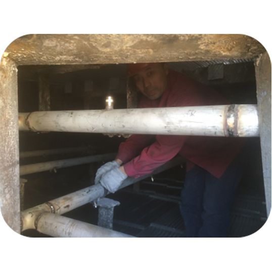 316L除雾器安装现场